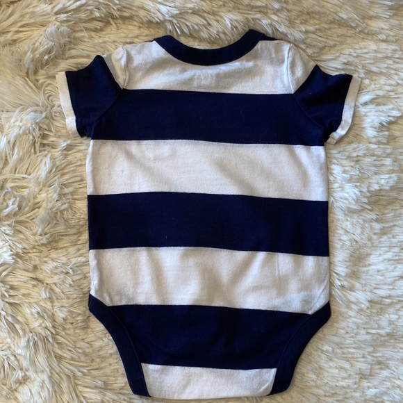 6 Month Carter’s Swim Set, Gap 0-3 Month Onesies Blue& Red Stripes, Gap 0-3 Camo - Picture 10 of 16